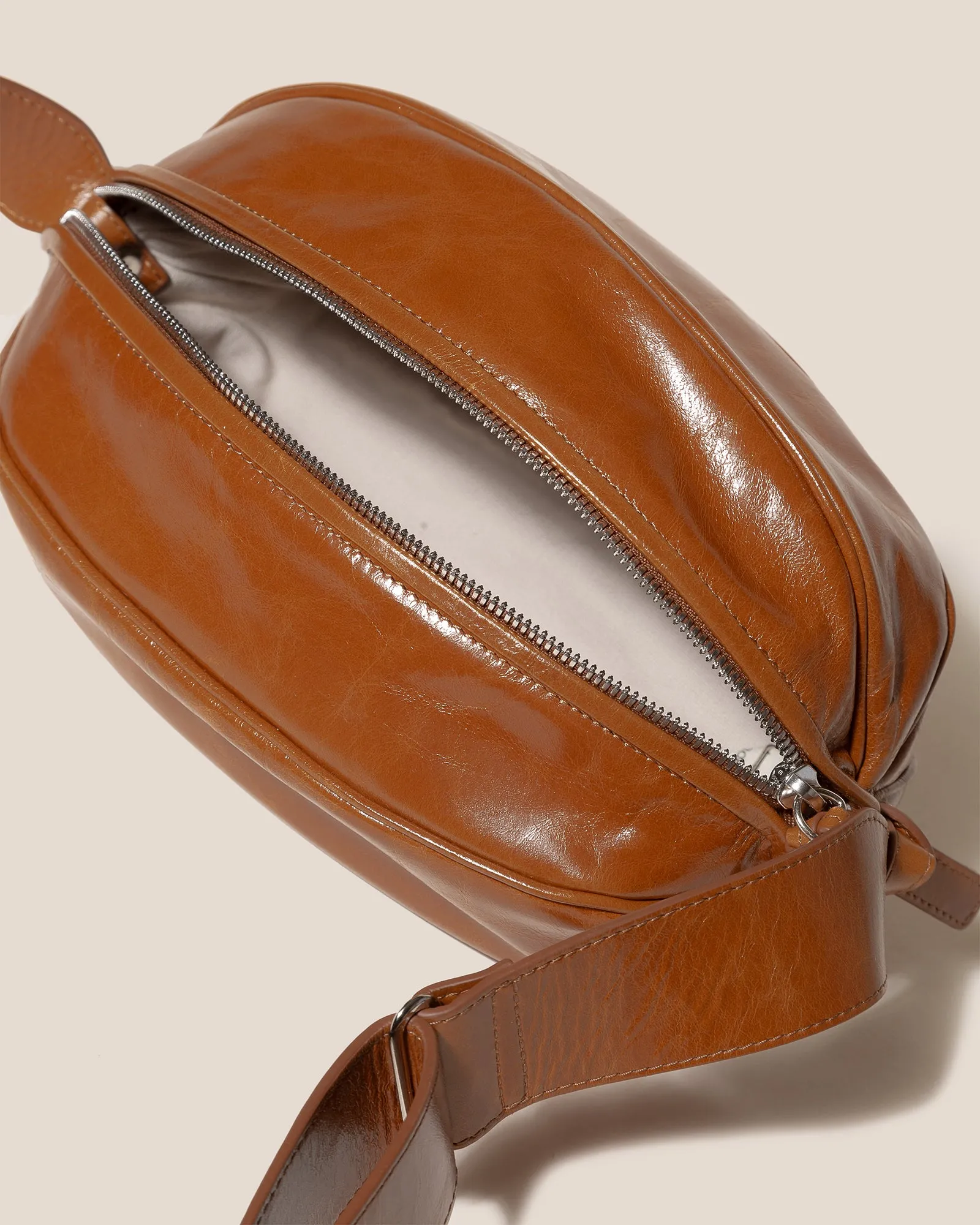 BOYA L DISTRESSED - Ball-Shaped Crossbody Bag sold by Hereu Studio product image thumbnail 4