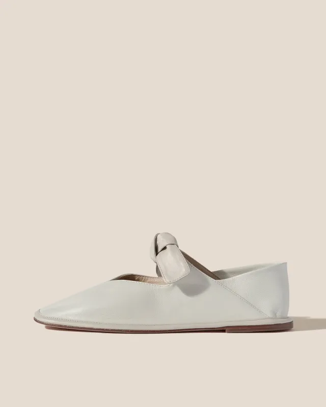 LLASADA - Front-Knot Pump sold by Hereu Studio