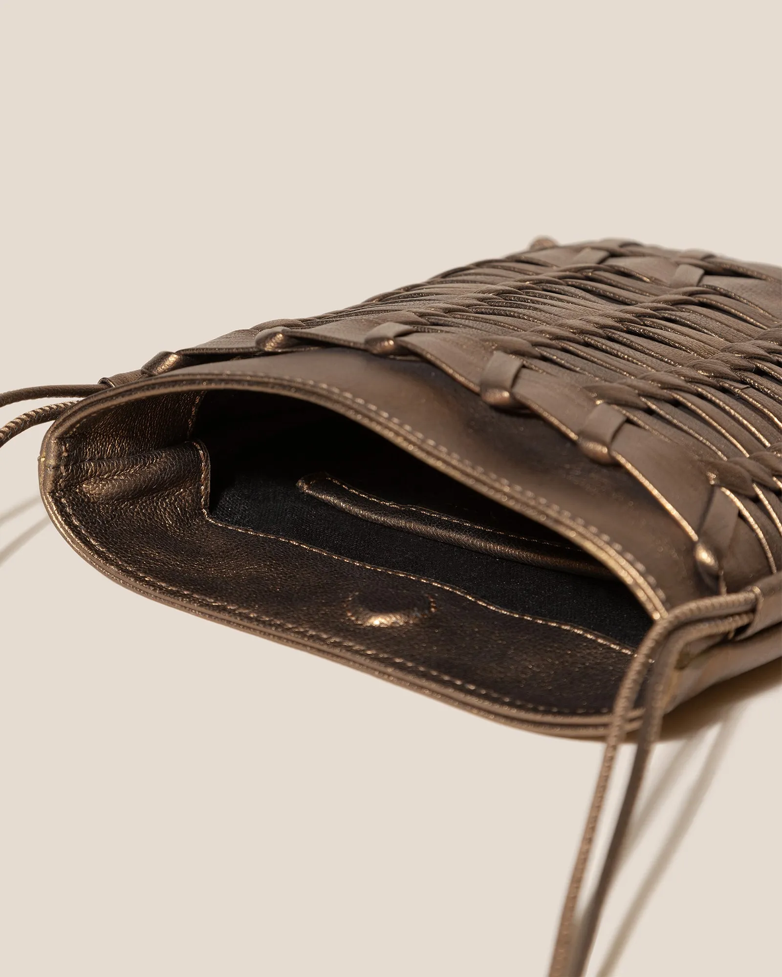 TRENA METALLIC - Flat Square Crossbody Bag sold by Hereu Studio product image thumbnail 2