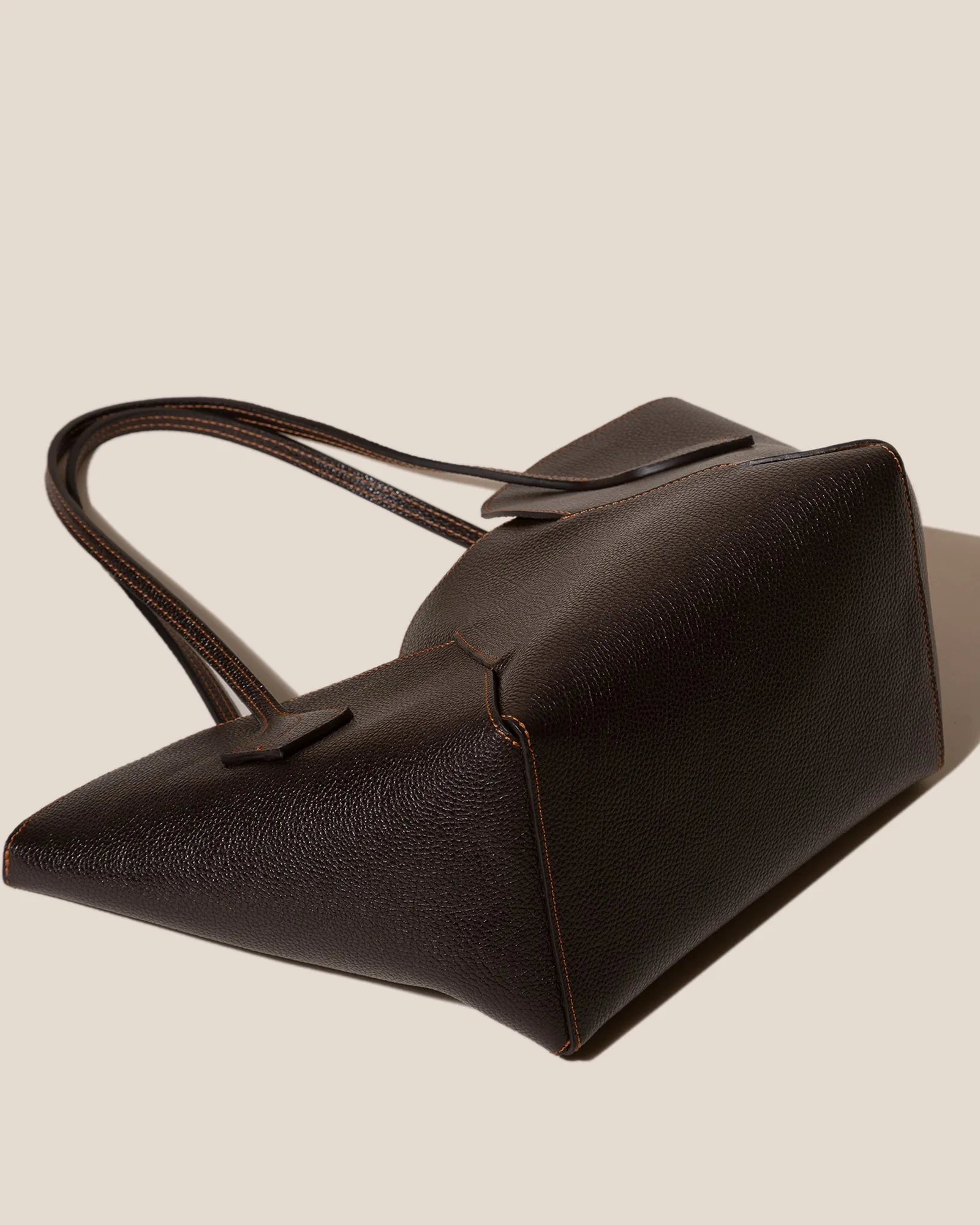 SEPAL S - Tulip Shape Tote Bag sold by Hereu Studio product image thumbnail 4