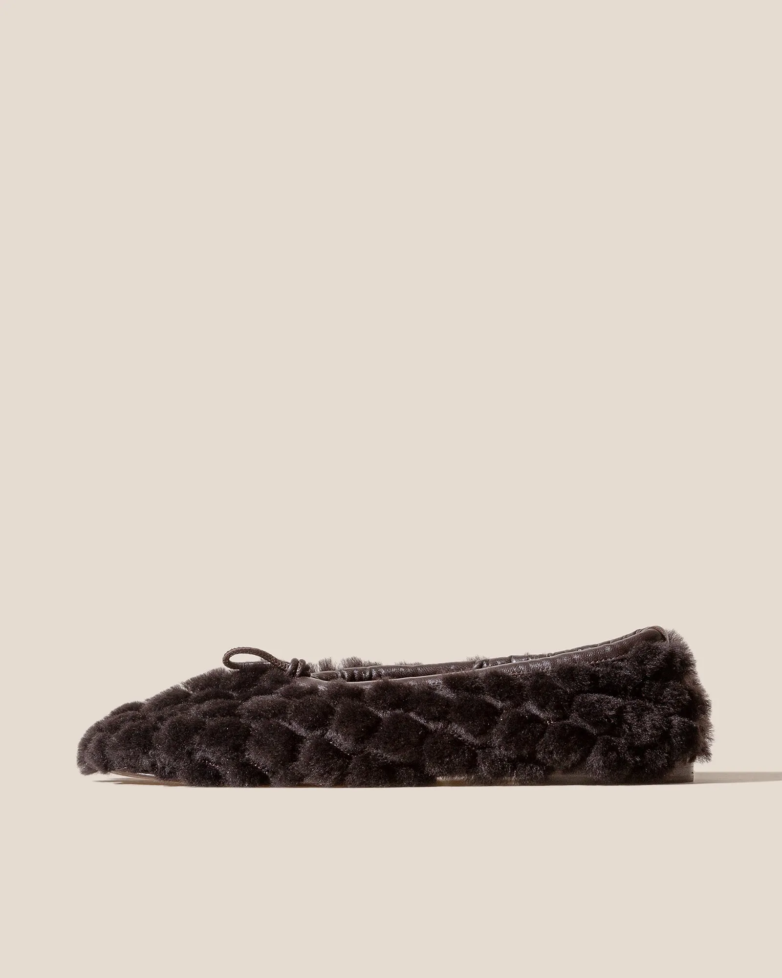 PUNTERA QUILTED SHEARLING - Flat Pump sold by Hereu Studio