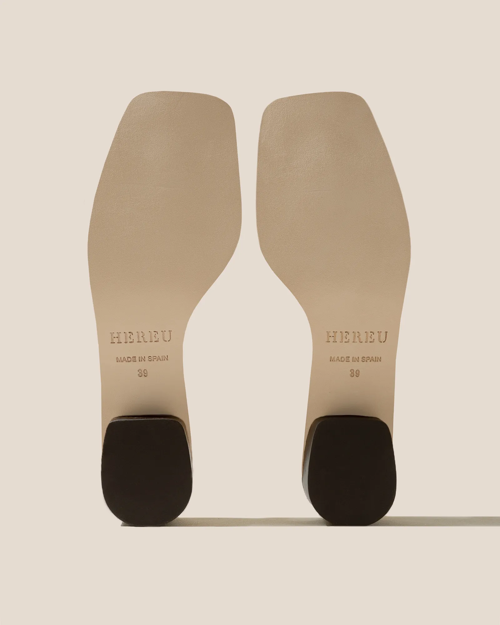 PLEGADA HEELED - Deconstructed Lace-up Shoe sold by Hereu Studio product image thumbnail 4