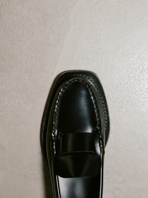 SINEU - FOR ALL - Interlaced Detail Slip-On Loafer made by Hereu Studio
