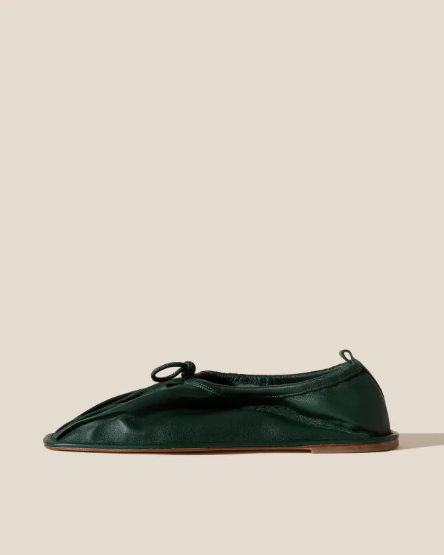 PUNTERA - Men's Pleated-Toe Pump made by Hereu Studio