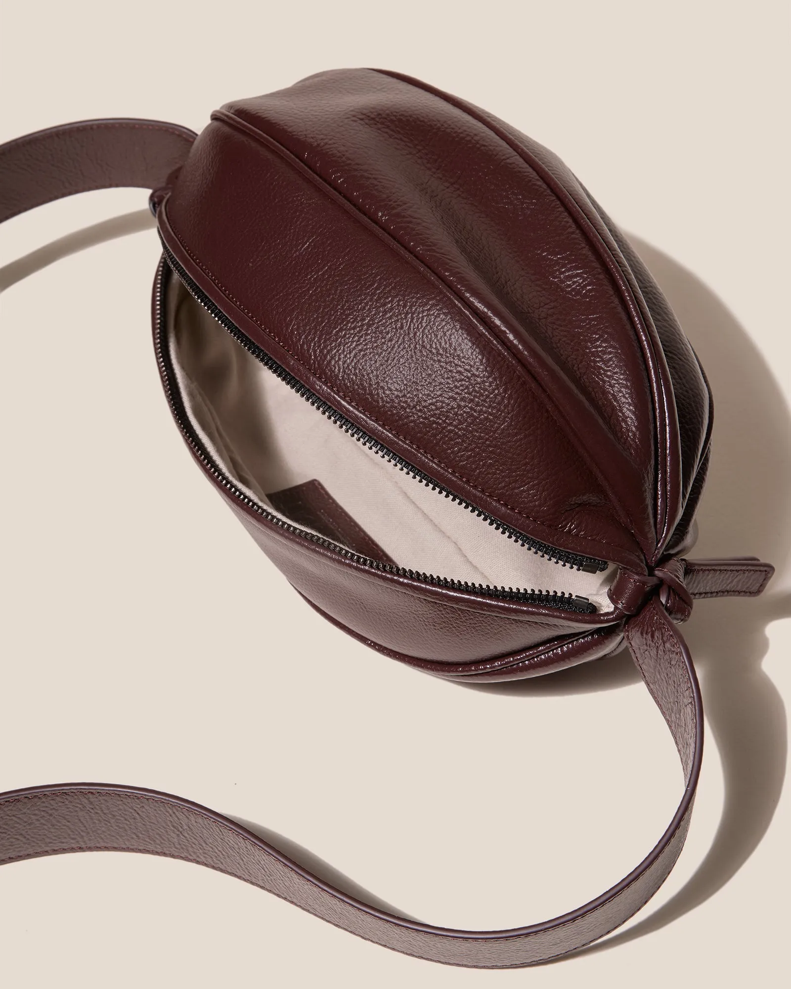 BOYA L DISTRESSED - Ball-Shaped Crossbody Bag sold by Hereu Studio product image thumbnail 4