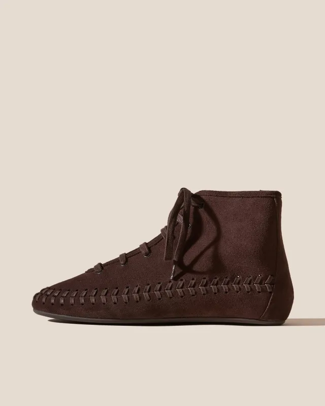 BIRLA CHUKKA SUEDE - Men's Braided Leather Sporty Shoe made by Hereu Studio