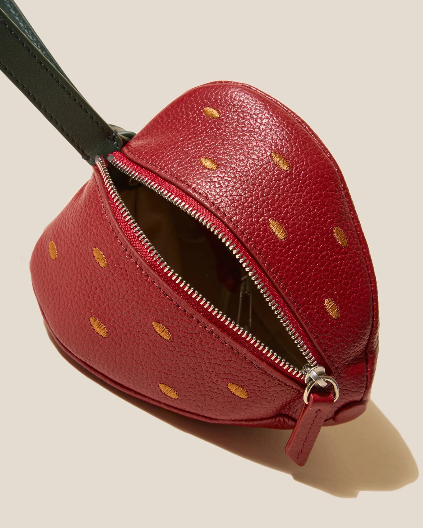 FRAULA - Strawberry-Shaped Leather Coin Purse sold by Hereu Studio product image thumbnail 4