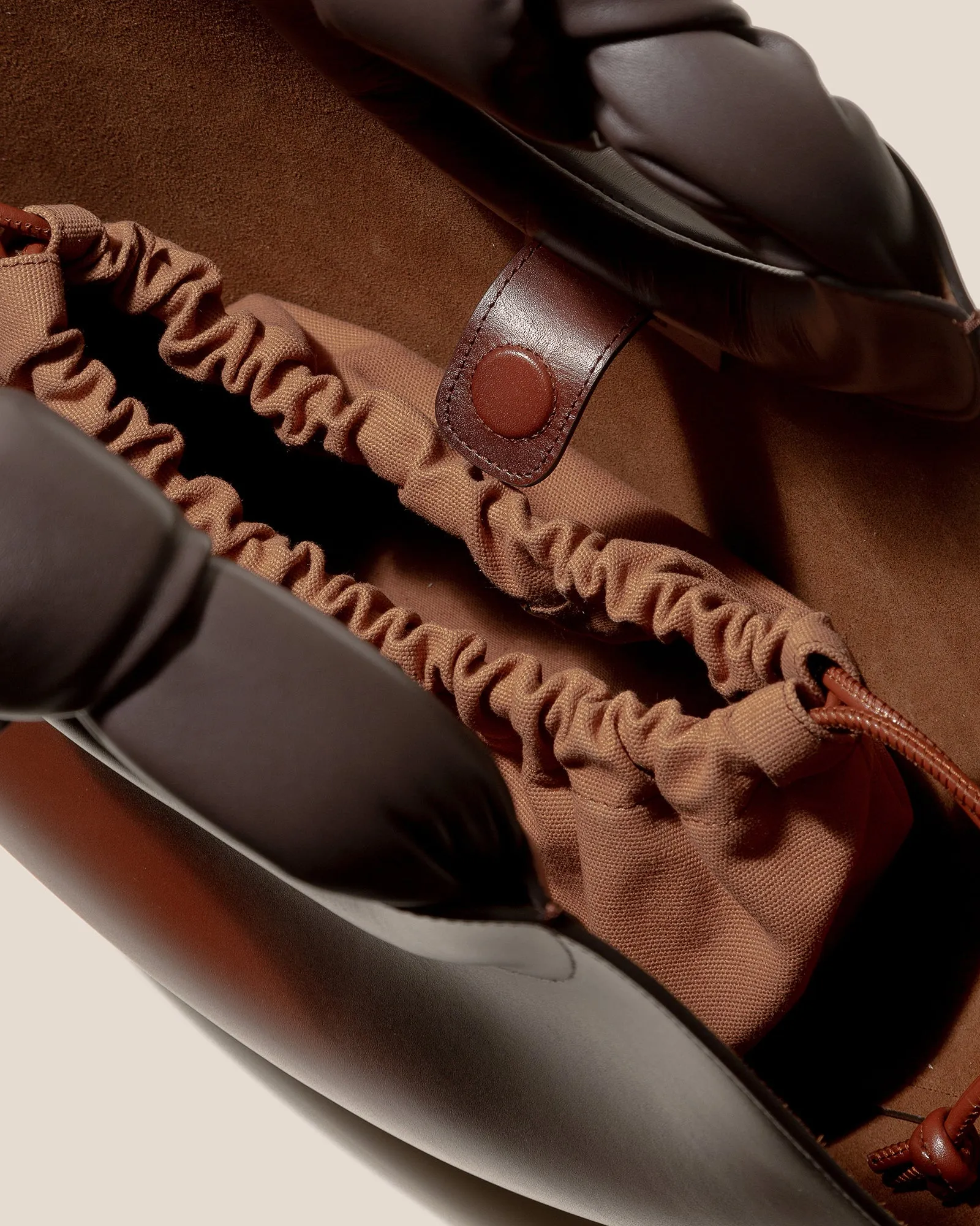 CASTELL AIRBRUSHED - Knotted-handle Leather Tote Bag sold by Hereu Studio product image thumbnail 5