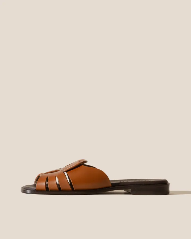 BOQUERIA SLIDE - Open-Toe Tasseled Slide | Parallel