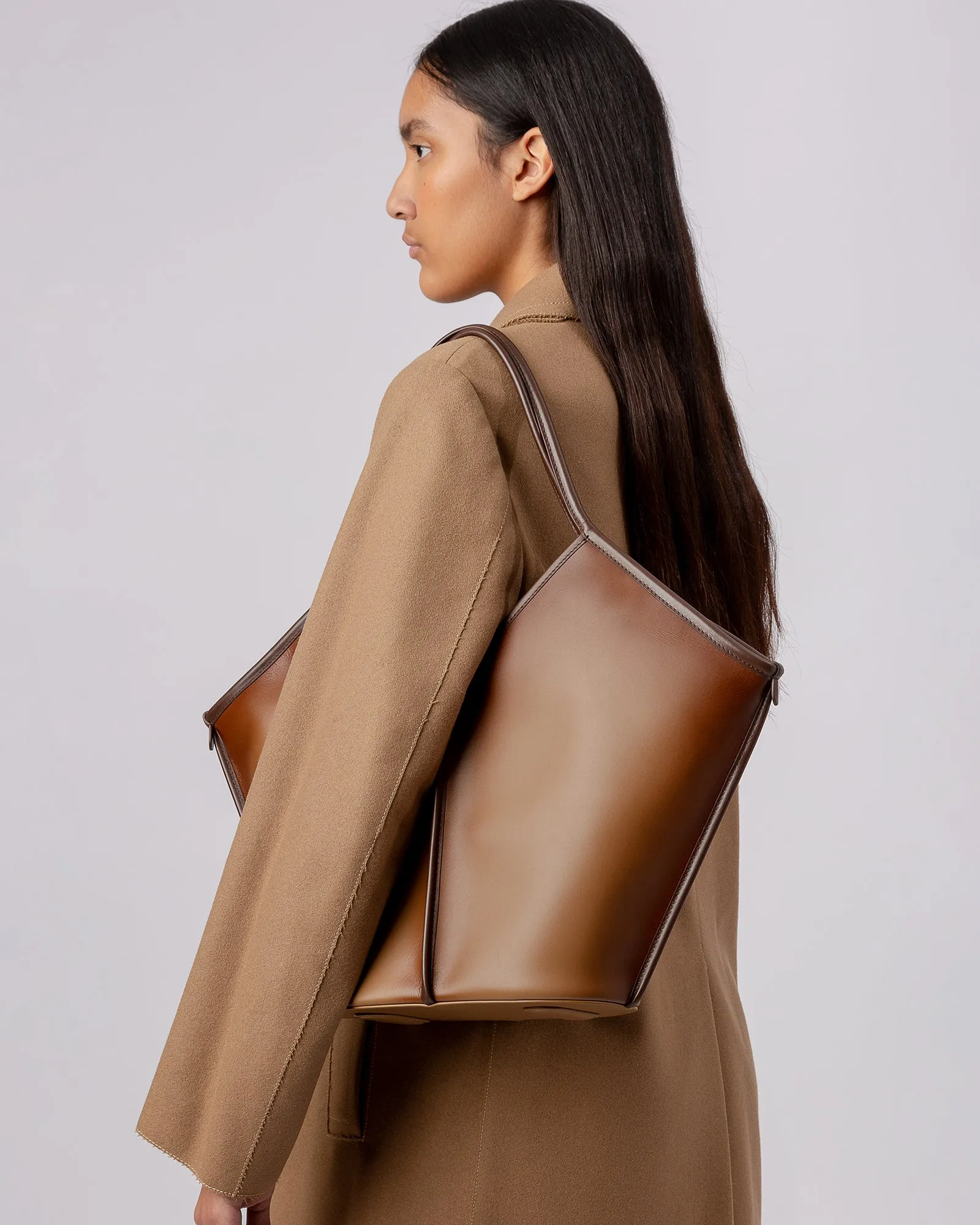 CALELLA AIRBRUSHED - Leather Tote Bag sold by Hereu Studio product image thumbnail 2