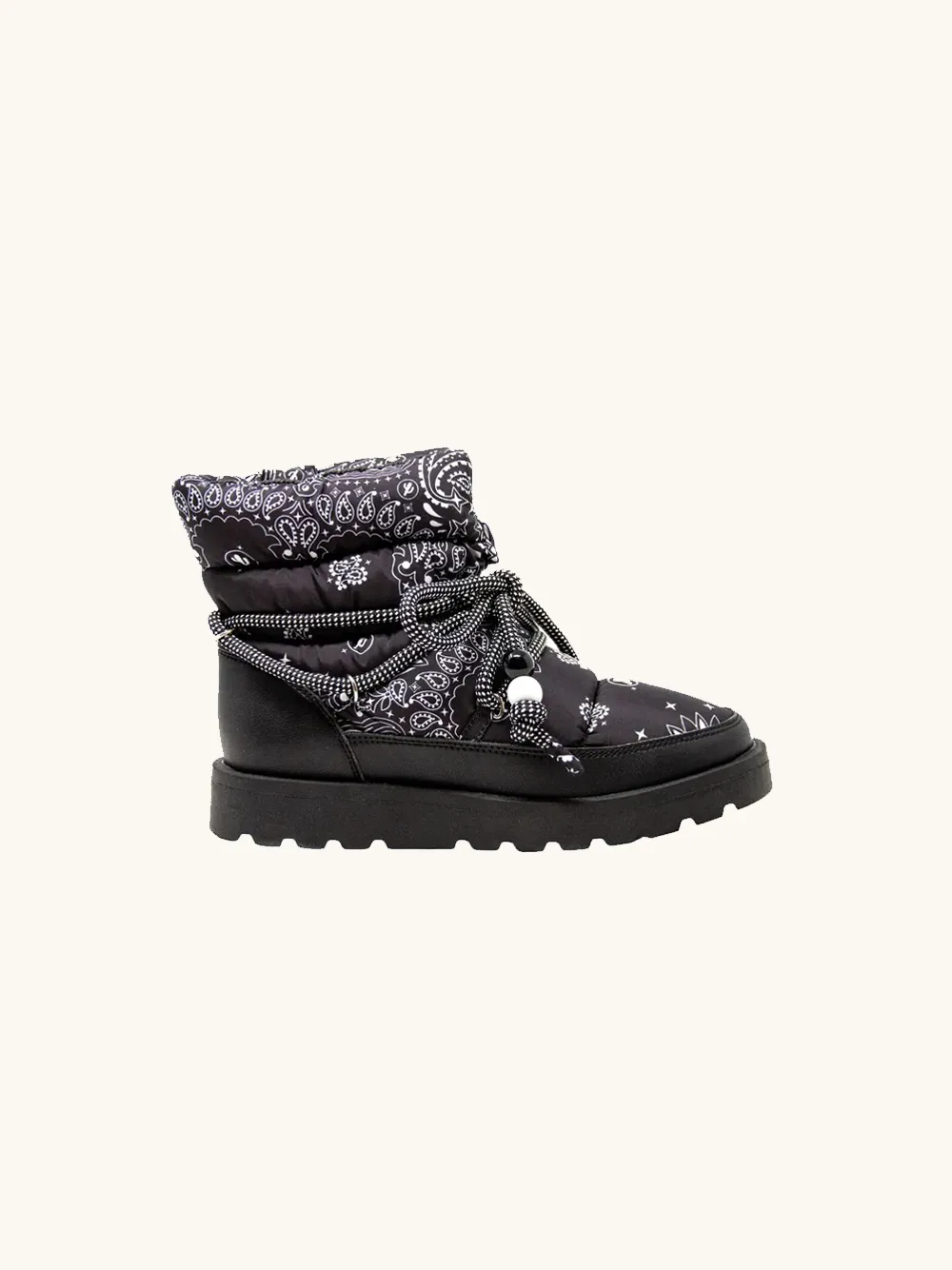 Snow boots black sold by Arizona Love