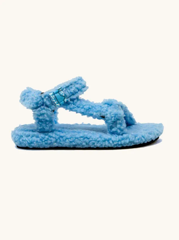 Trekky fur blue made by Arizona Love