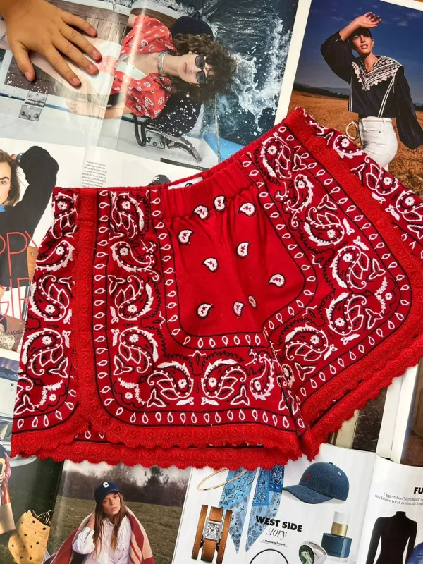 Short vintage bandana red Orsina sold by Arizona Love