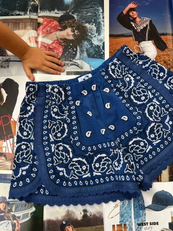 Short vintage bandana blue Orsina sold by Arizona Love