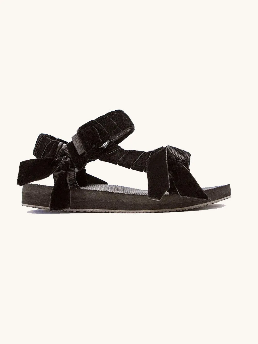 Trekky velvet black sold by Arizona Love