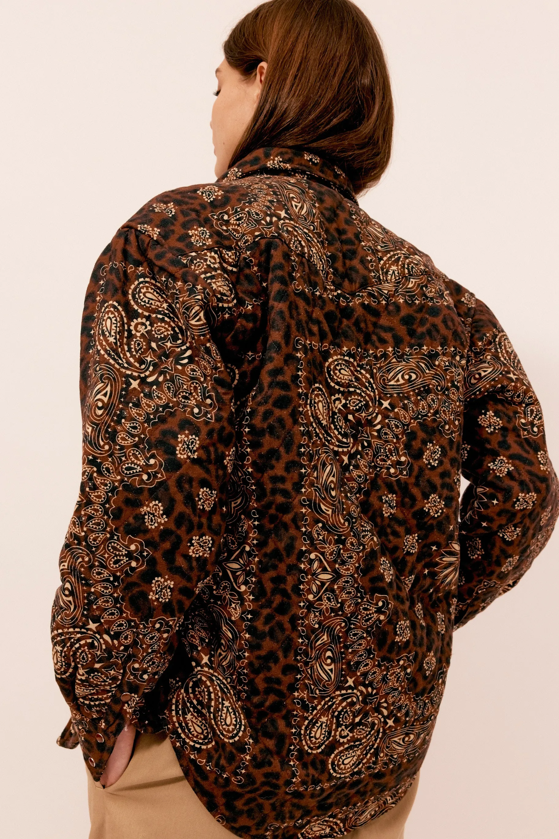 Quilt Shirt Jacket Leopard (WH) sold by Arizona Love product image thumbnail 3