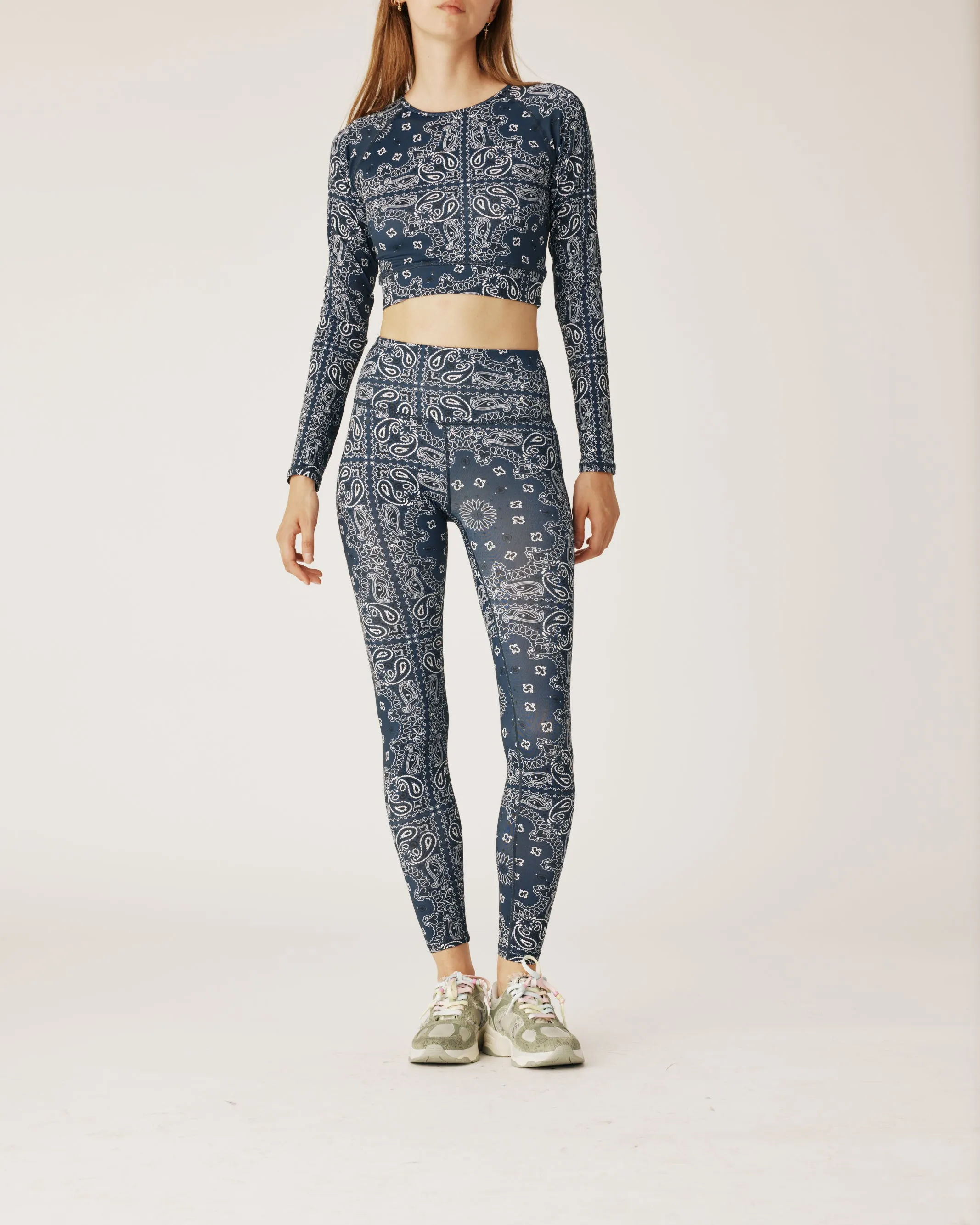 Yoga legging navy sold by Arizona Love product image thumbnail 3