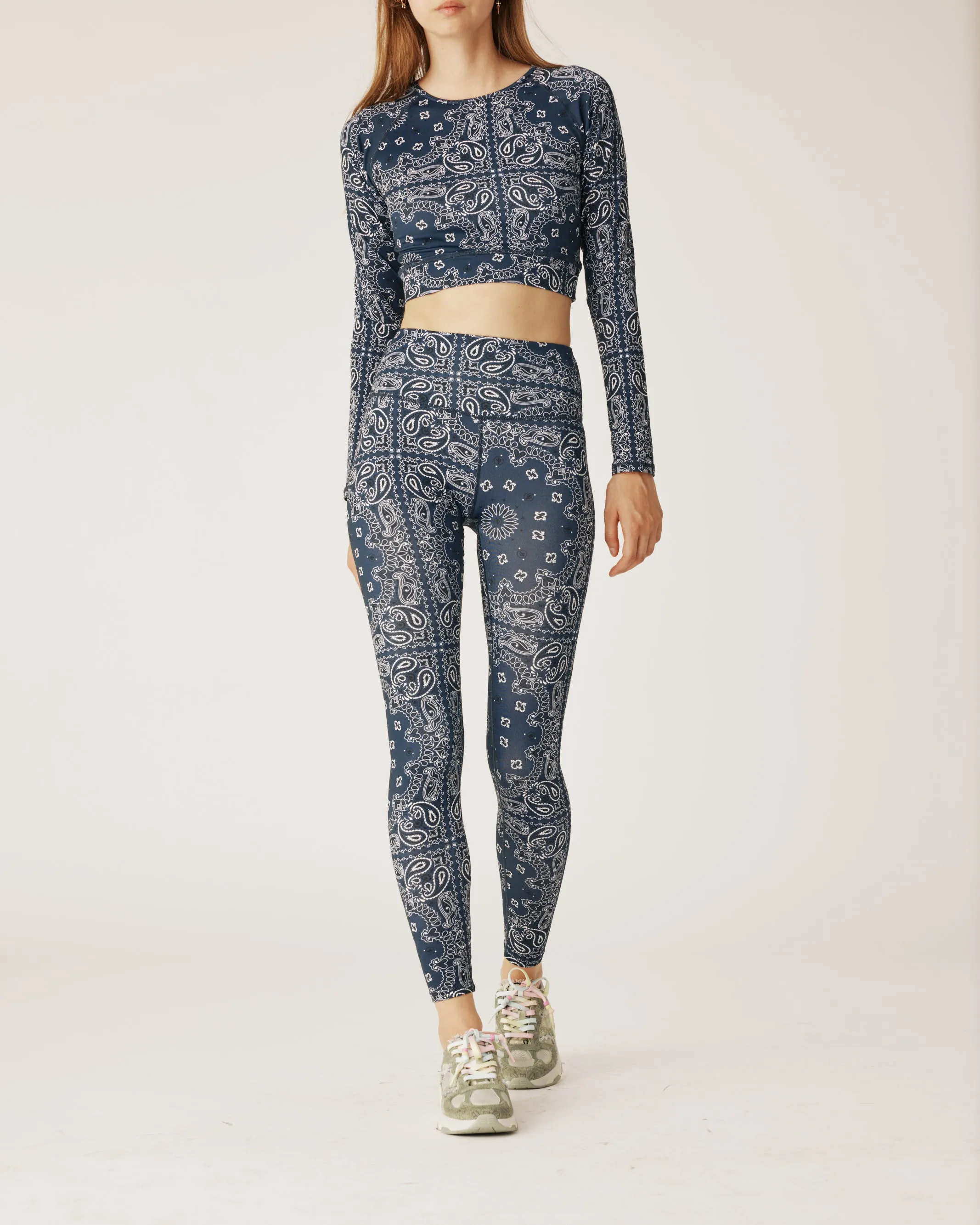 Yoga legging navy sold by Arizona Love product image thumbnail 2