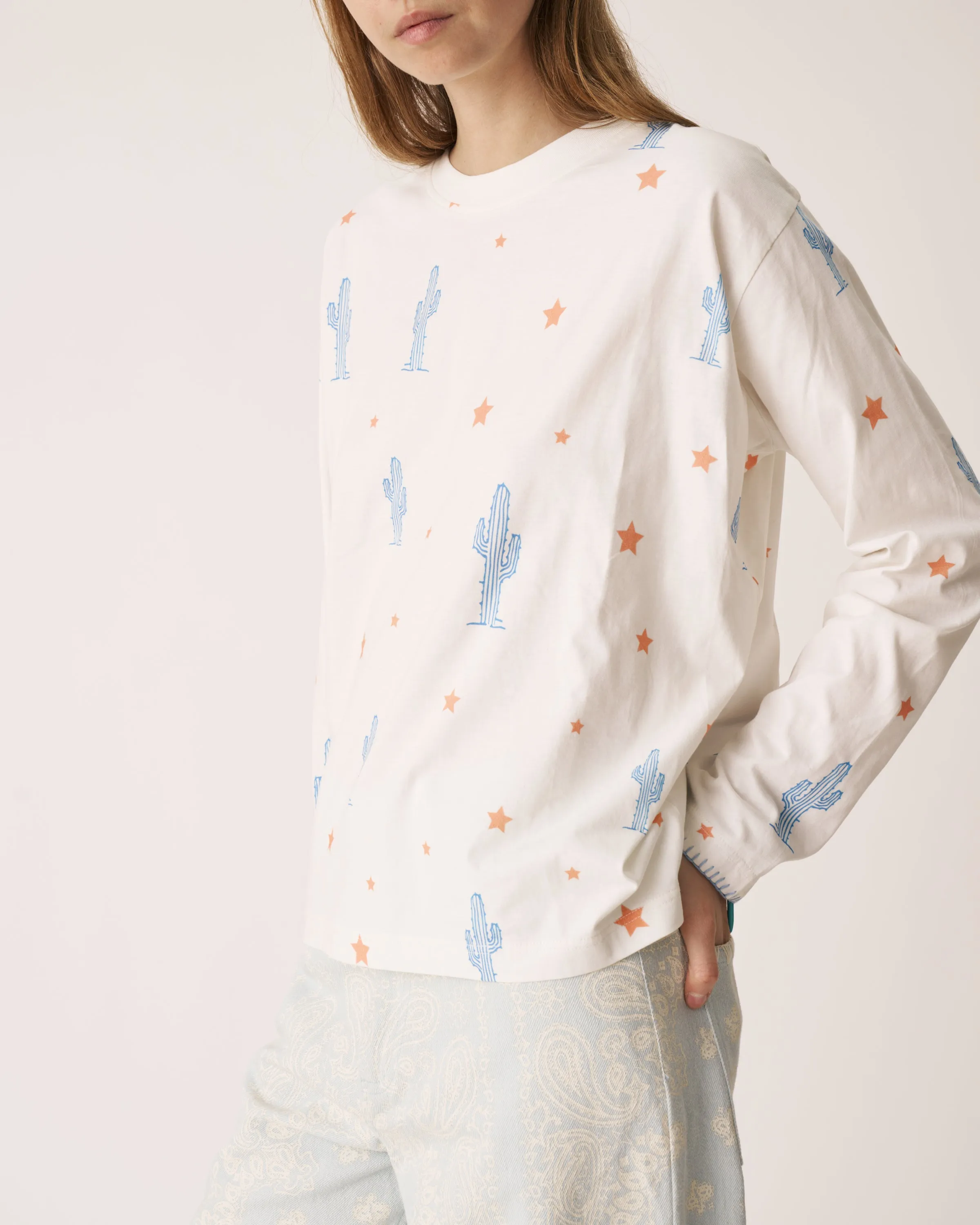 Ali T-shirt white sold by Arizona Love