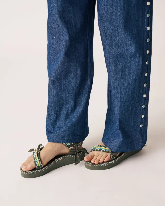 Trekky stitch multi beads kaki made by Arizona Love