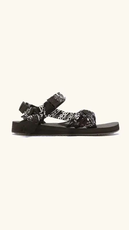 Trekky Men Black made by Arizona Love