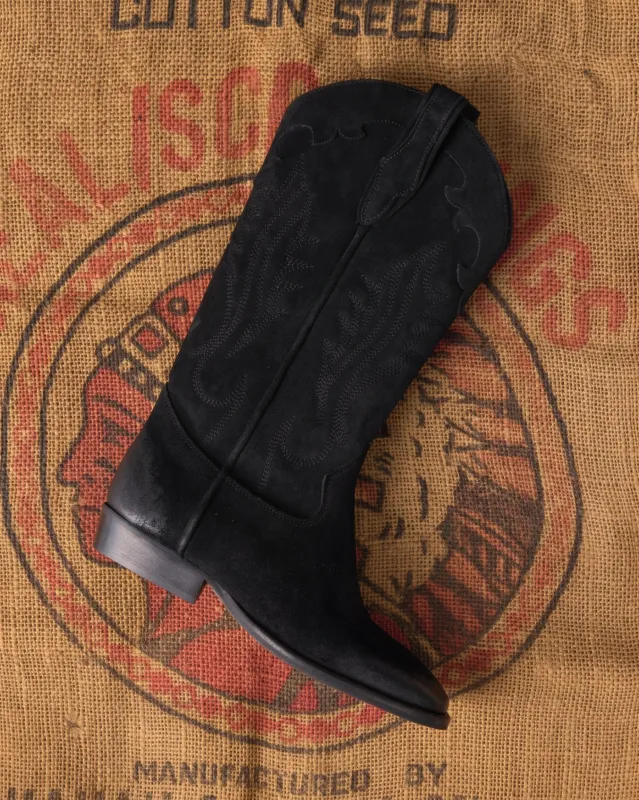 Bowie Black made by Arizona Love