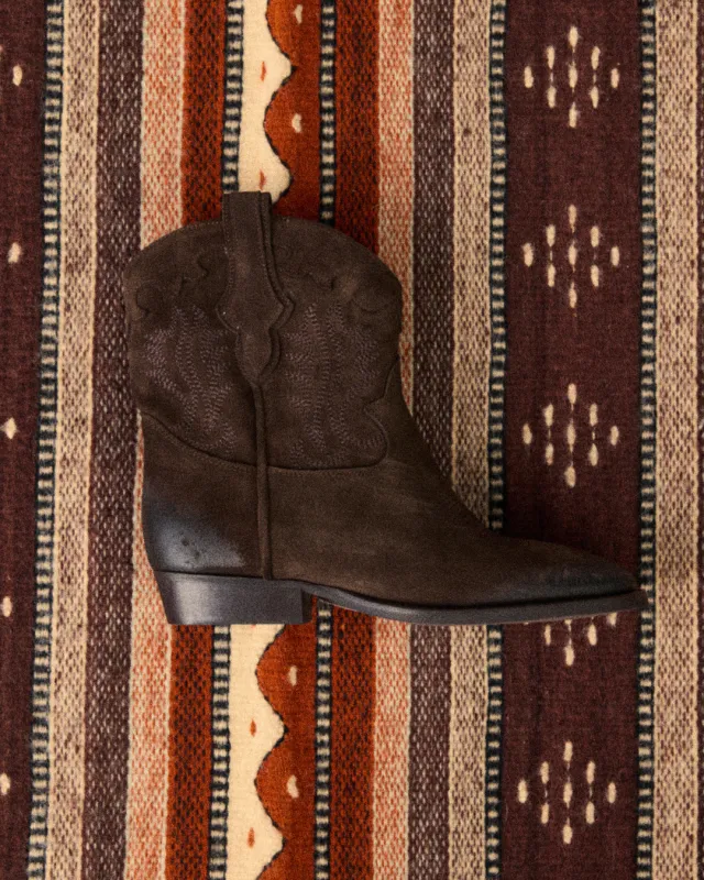 Banderas Brown made by Arizona Love