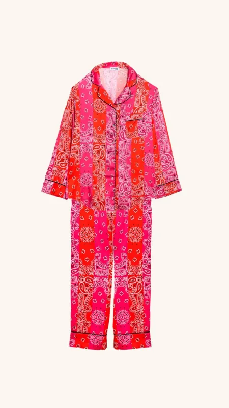 Comfy set pink silk sold by Arizona Love