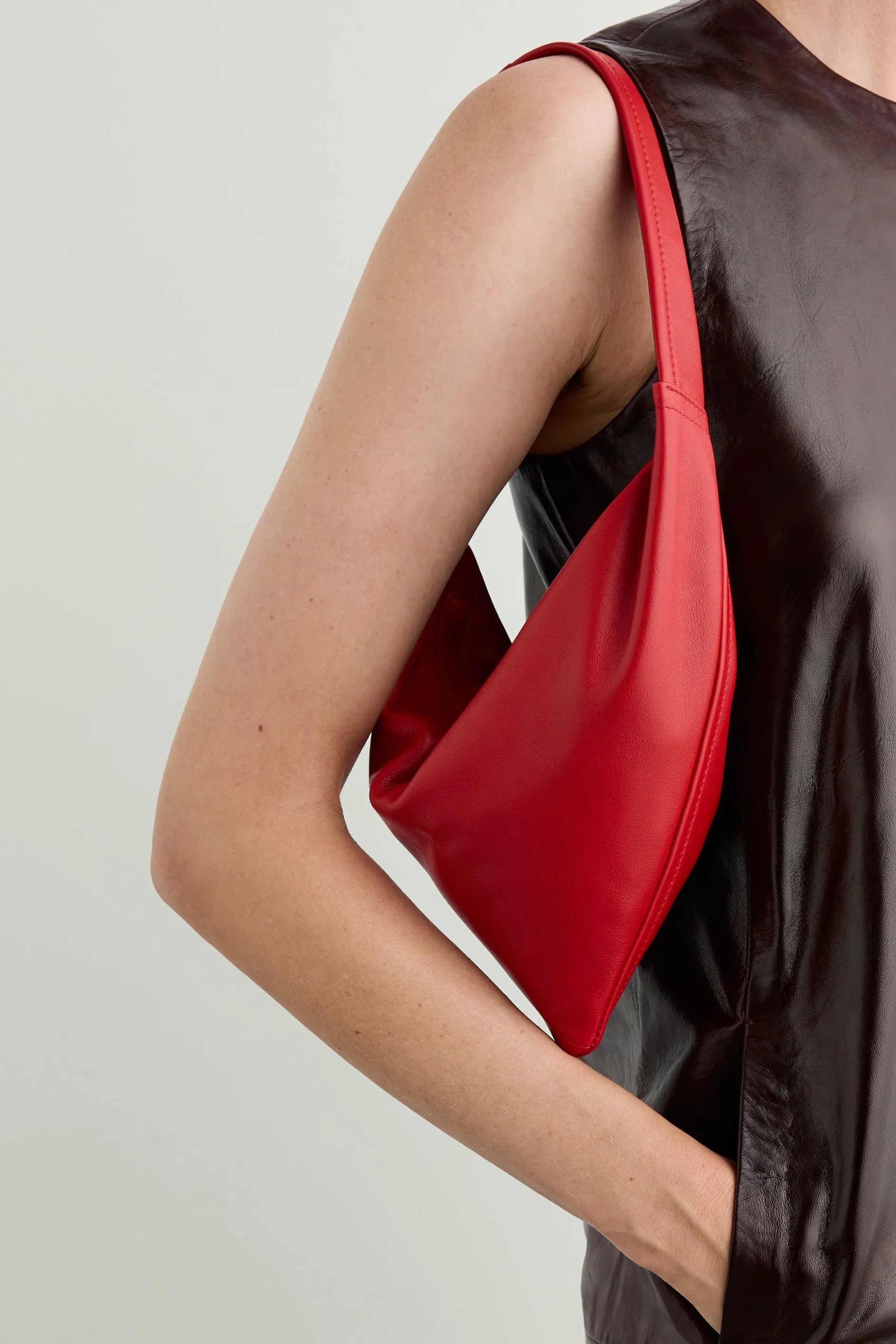 Vancouver Lip sold by Maeden product image thumbnail 5