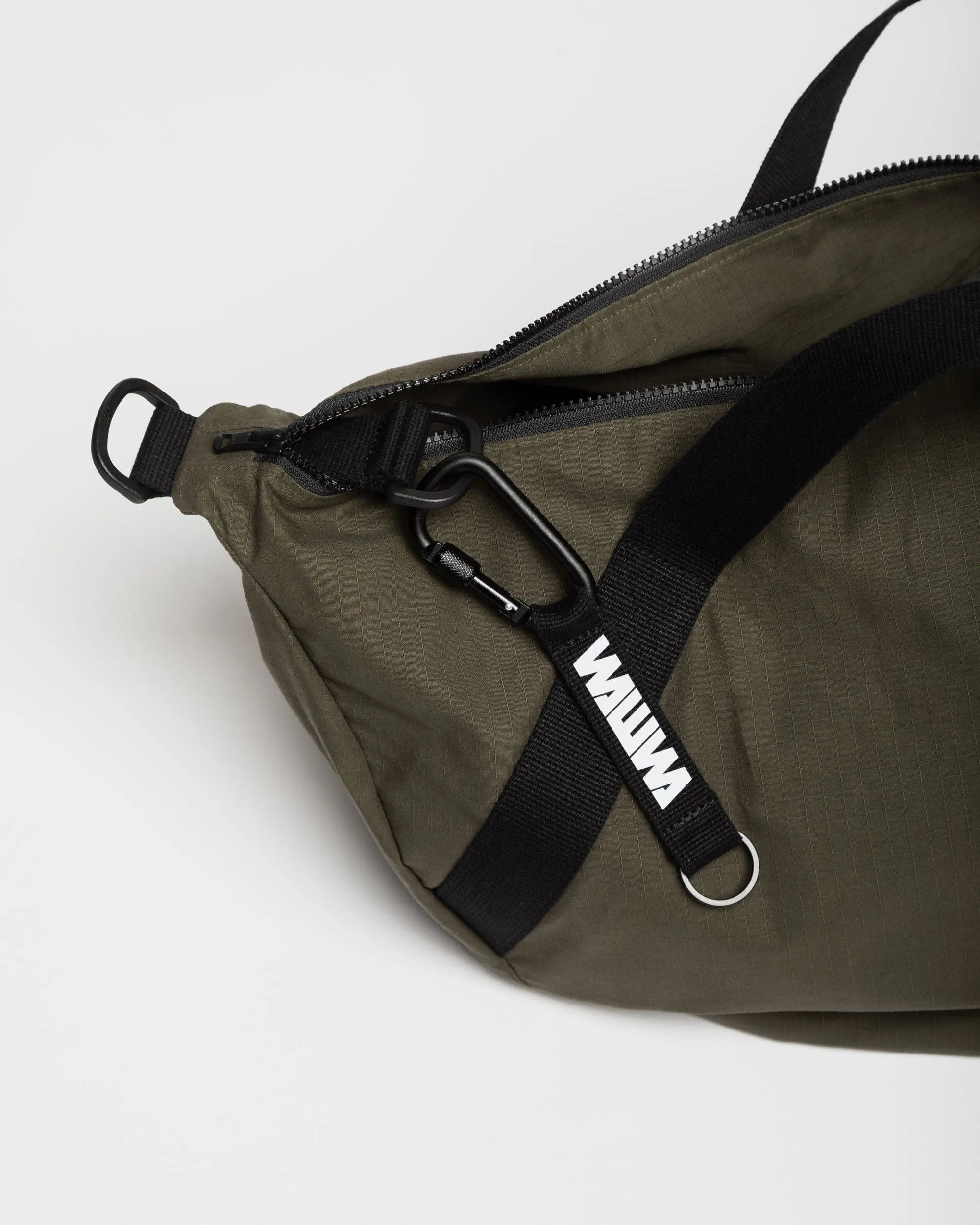 Water Resistant Duffle Bag - Dark Olive sold by Wawwa product image thumbnail 4