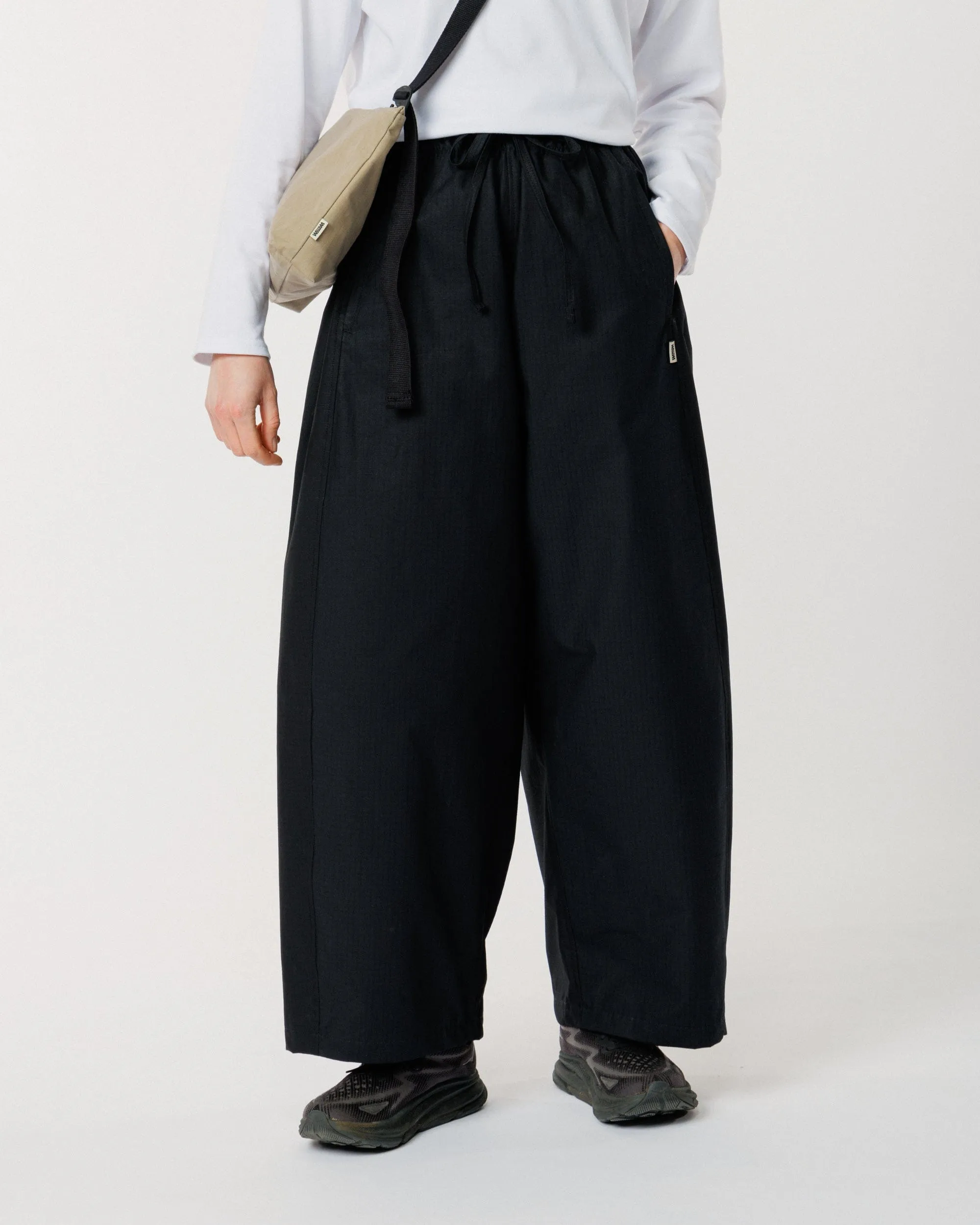 Atlas Pant - Black sold by Wawwa