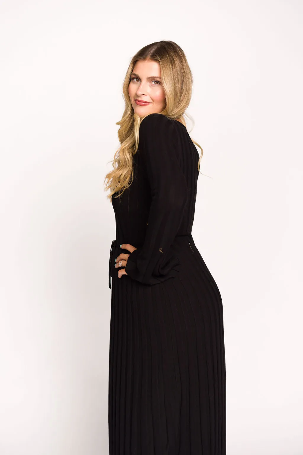 Hadley Long Sleeve V-Neck Knit Maxi Dress in Black sold by Worth Collective product image thumbnail 4