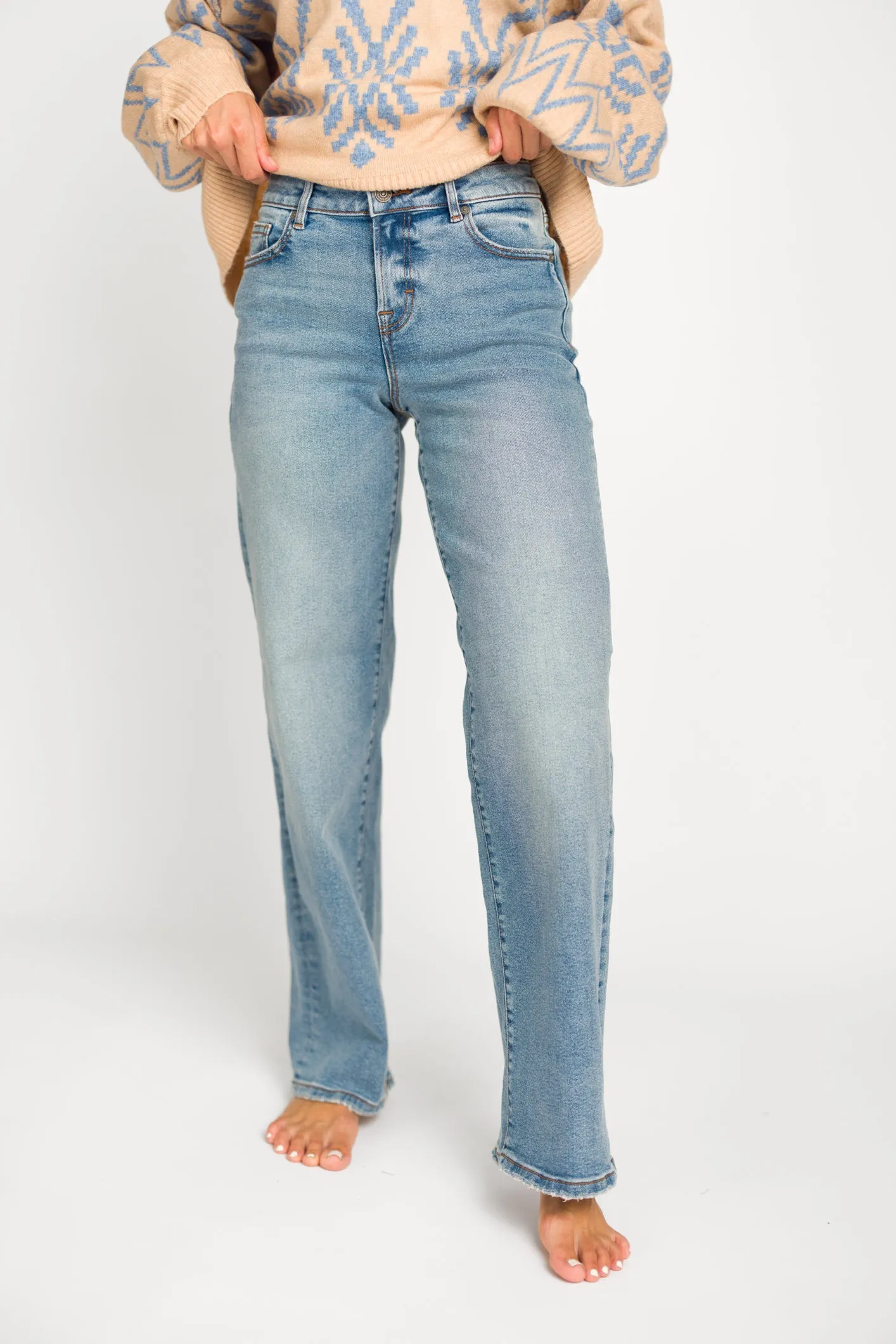Logan 32” Inseam High Rise Dad Jean in Medium sold by Worth Collective product image thumbnail 2