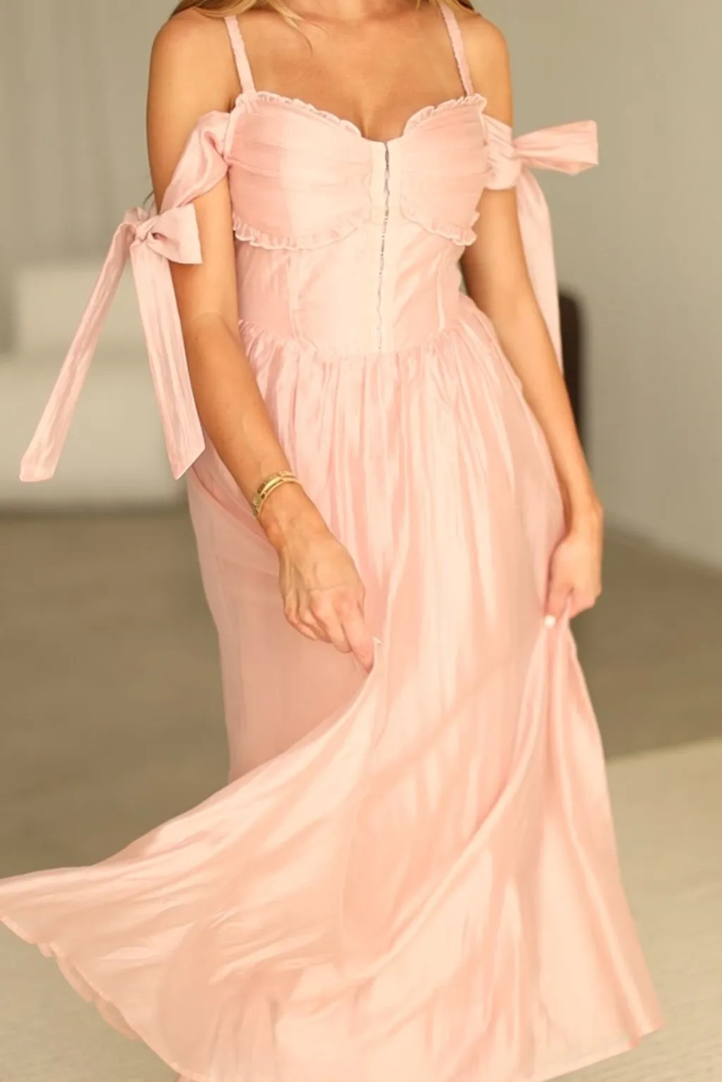 Paulina Sleeveless Sweetheart Midi Dress in Vintage Rose sold by Worth Collective
