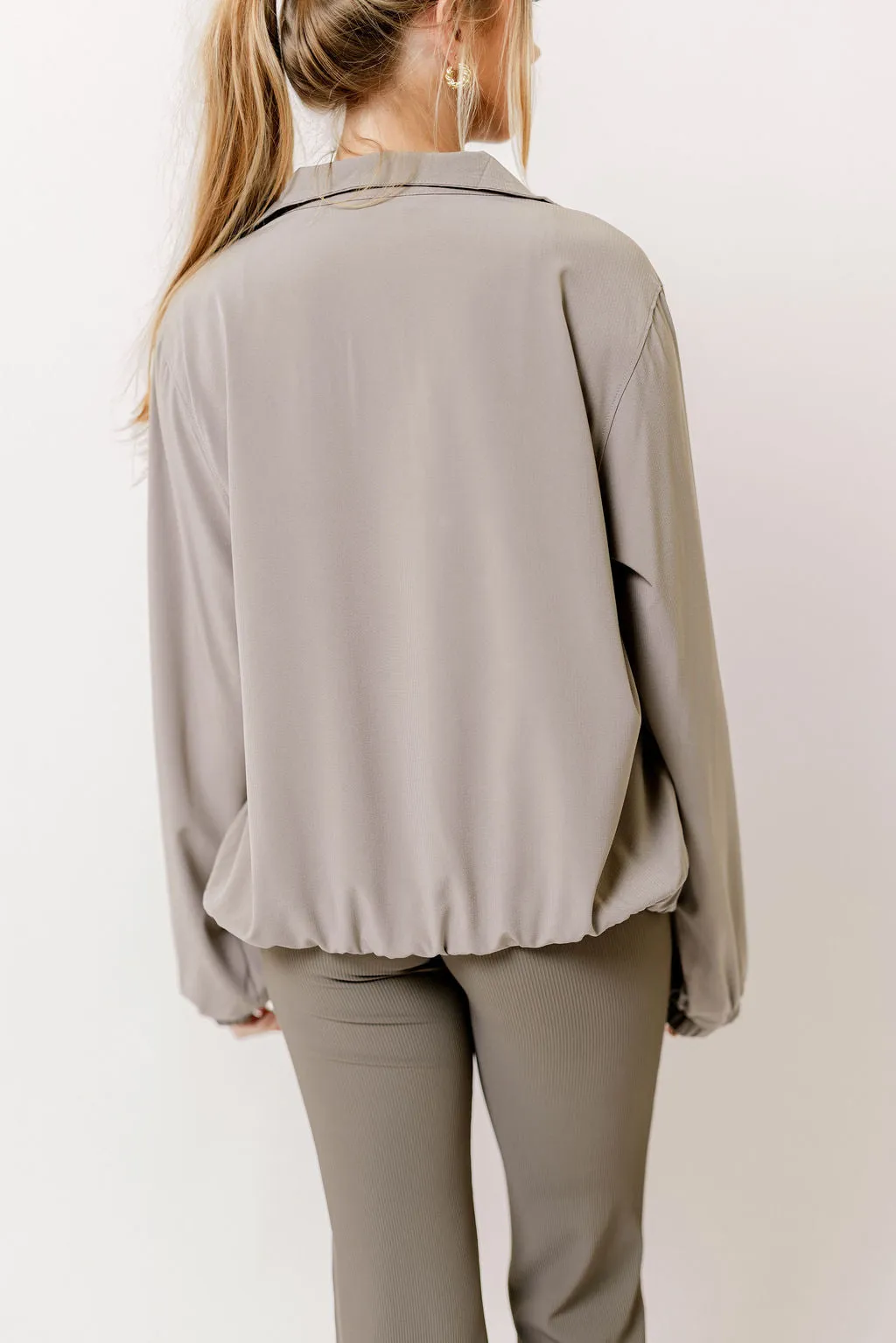 Atlas Crinkle Woven Quarter Zip Active Jacket in Stone Taupe *Final Sale* sold by Worth Collective product image thumbnail 5