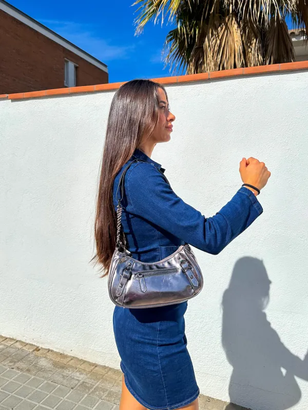 Bolso baguette hebillas plateado sold by Sorellas