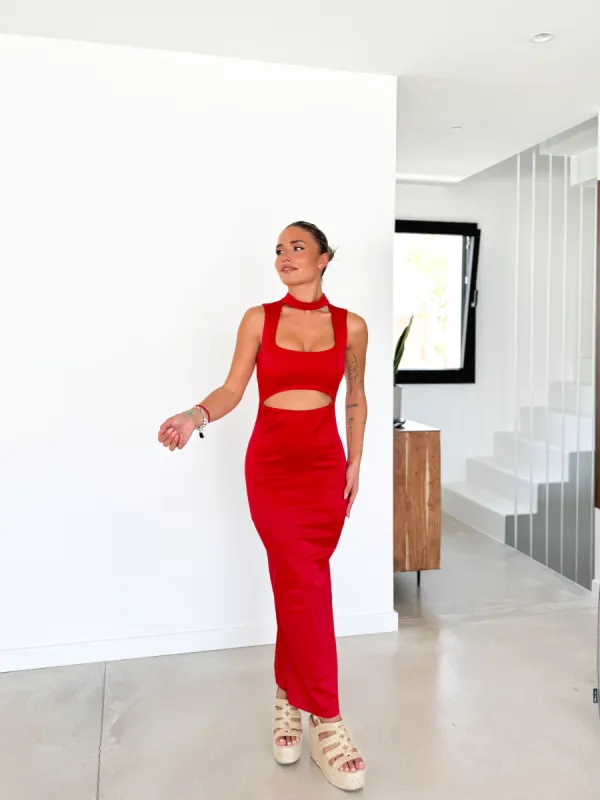 Vestido escote cuadrado choker rojo sold by Sorellas