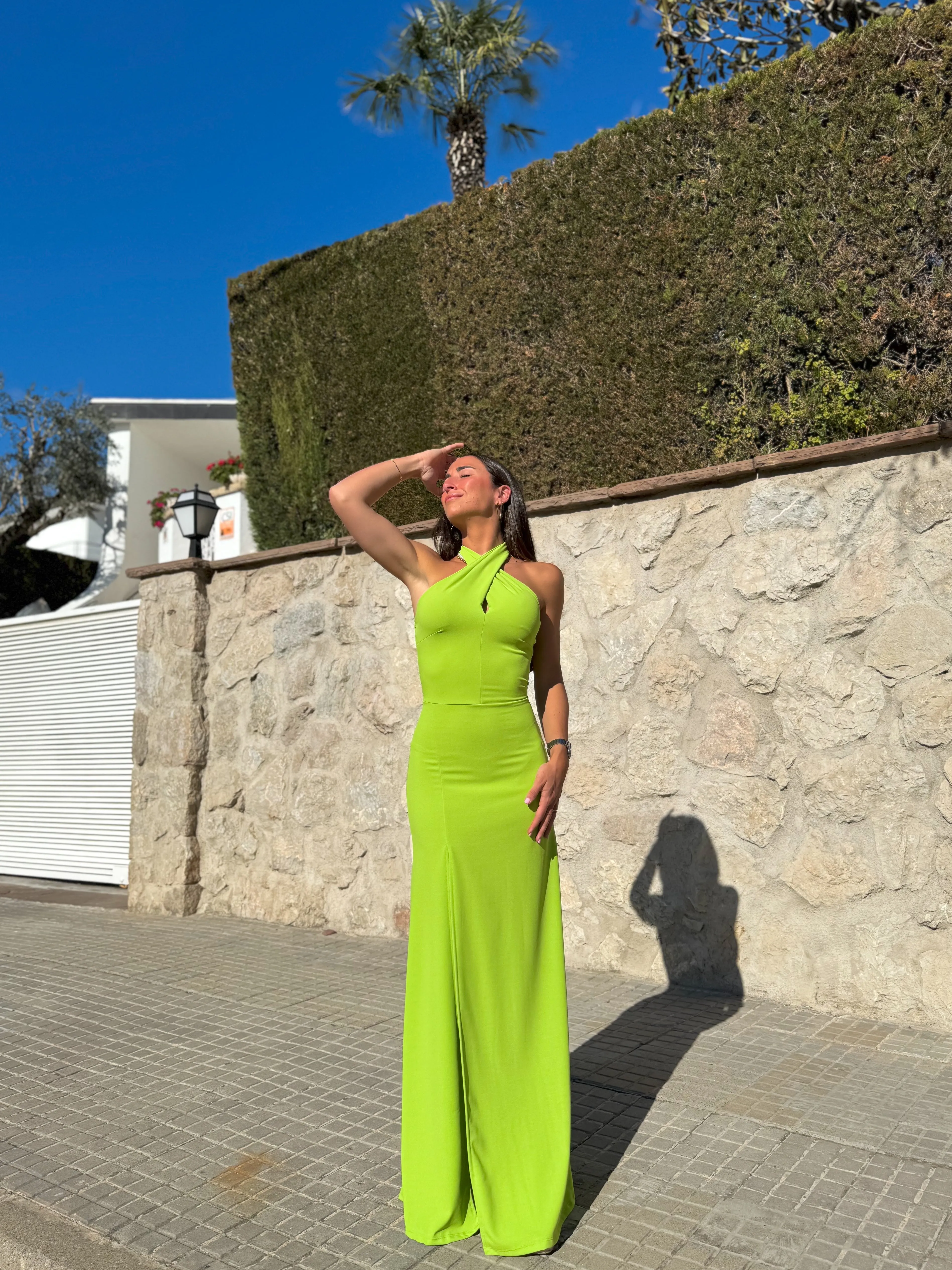 Vestido halter cruzado verde sold by Sorellas product image thumbnail 2