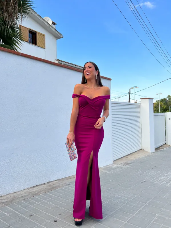 Vestido barco ajustado amarena sold by Sorellas