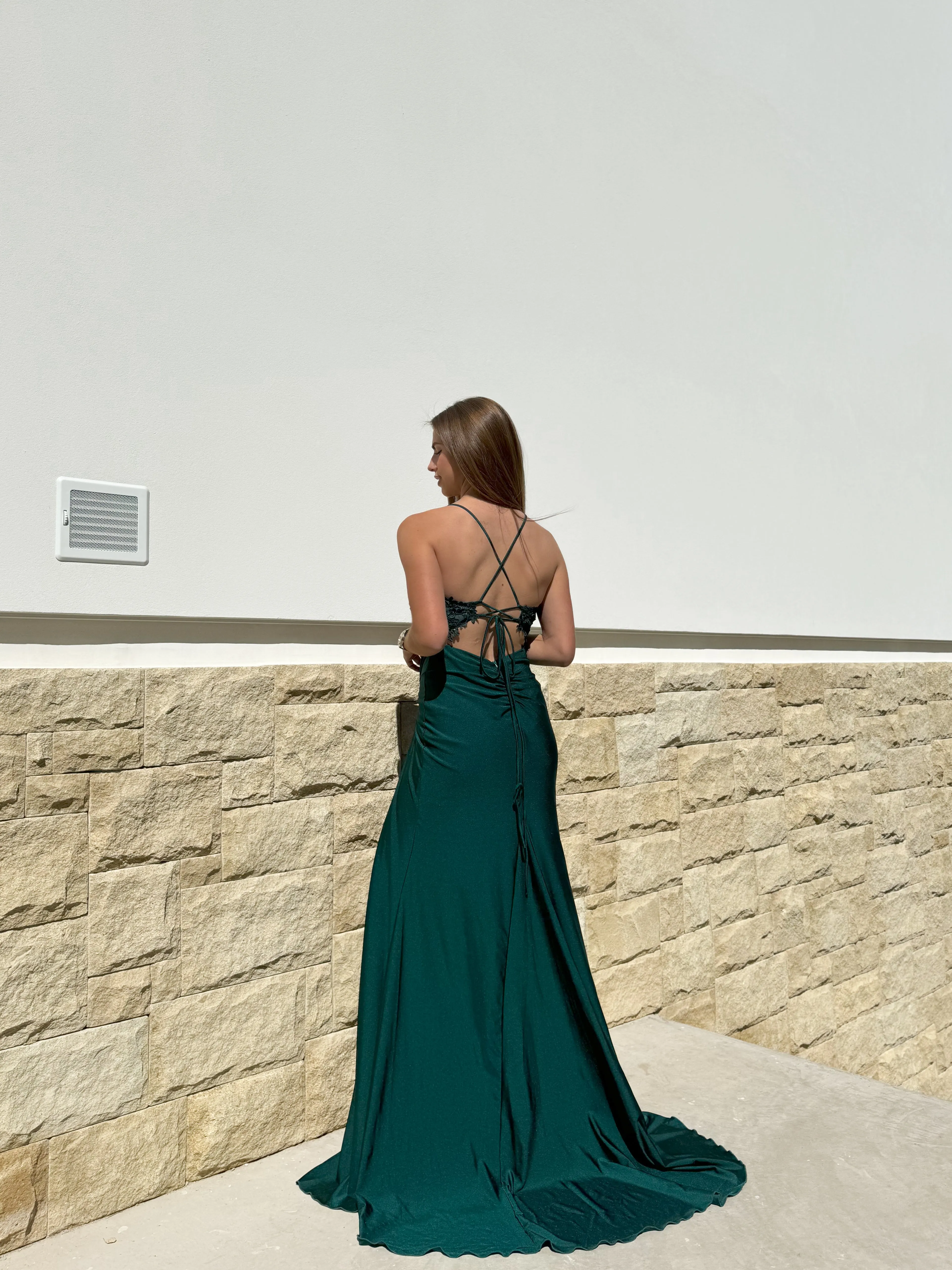 Vestido corazón nudo encaje botella sold by Sorellas product image thumbnail 5