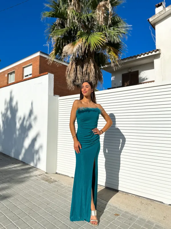 Vestido palabra plumas petroleo sold by Sorellas