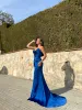 Vestido palabra picos raso azul sold by Sorellas