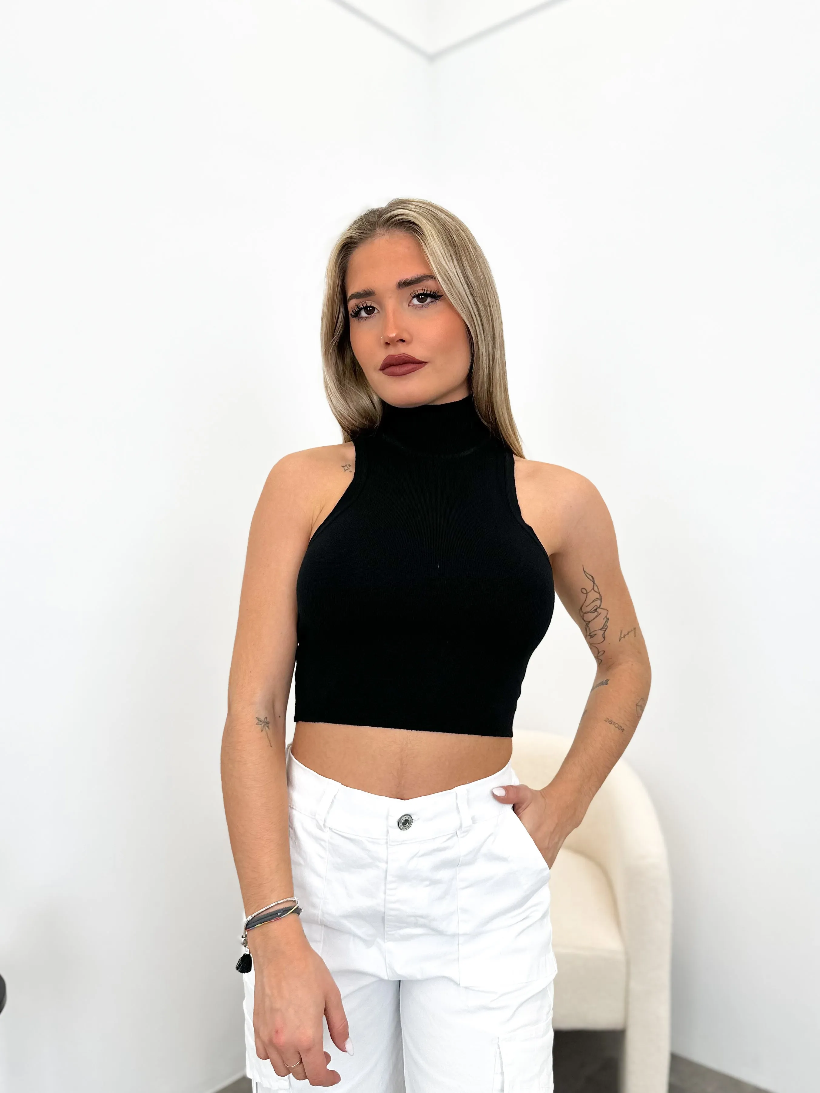 Top tirantes cuello negro sold by Sorellas product image thumbnail 2