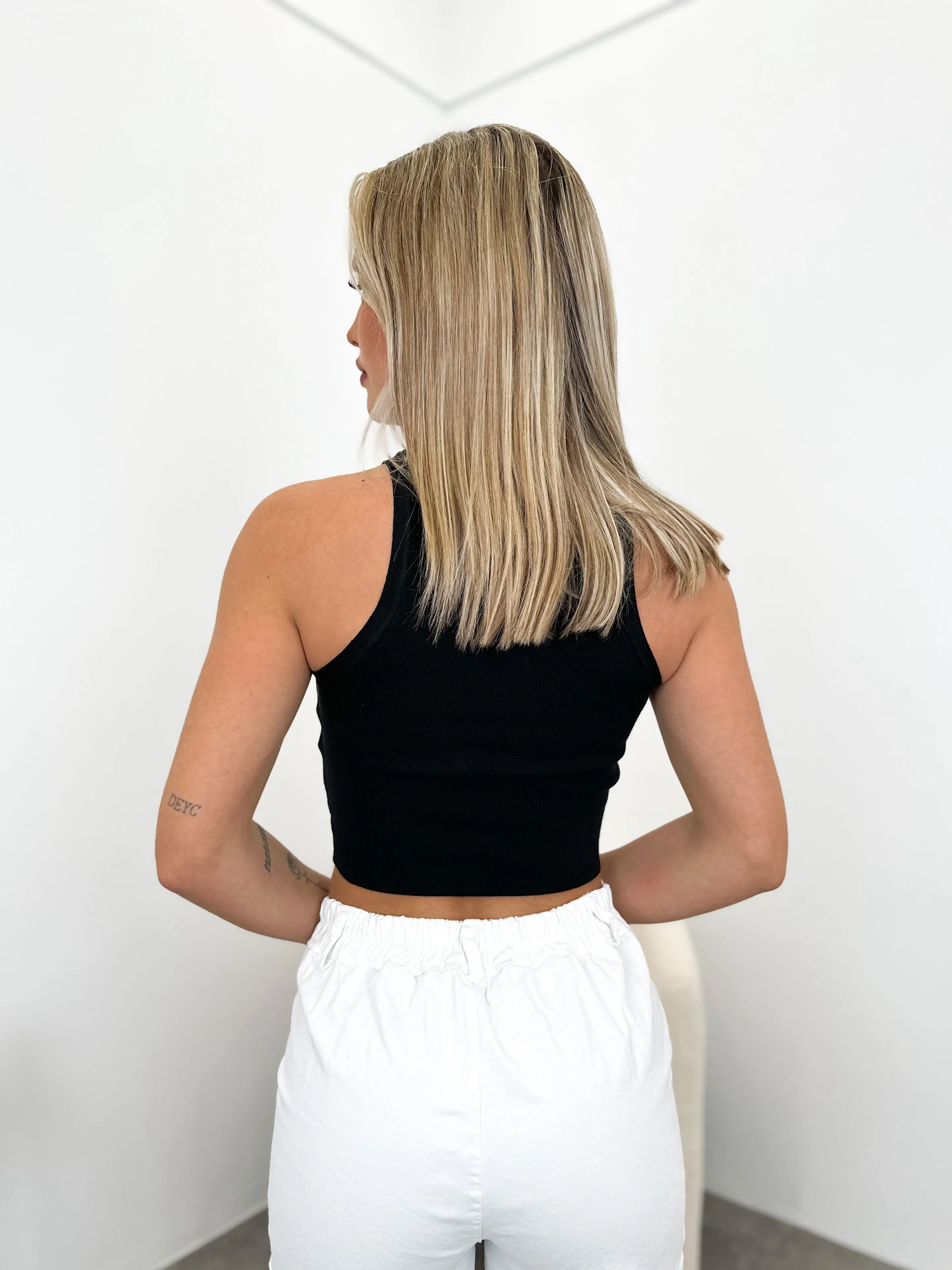 Top tirantes cuello negro sold by Sorellas product image thumbnail 5