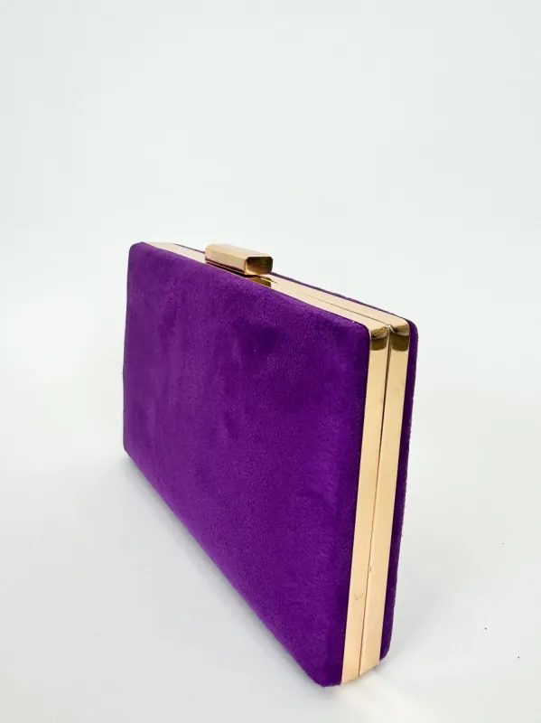 Clutch horizontal morado sold by Sorellas