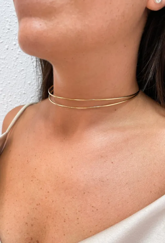 Choker dorado simple sold by Sorellas