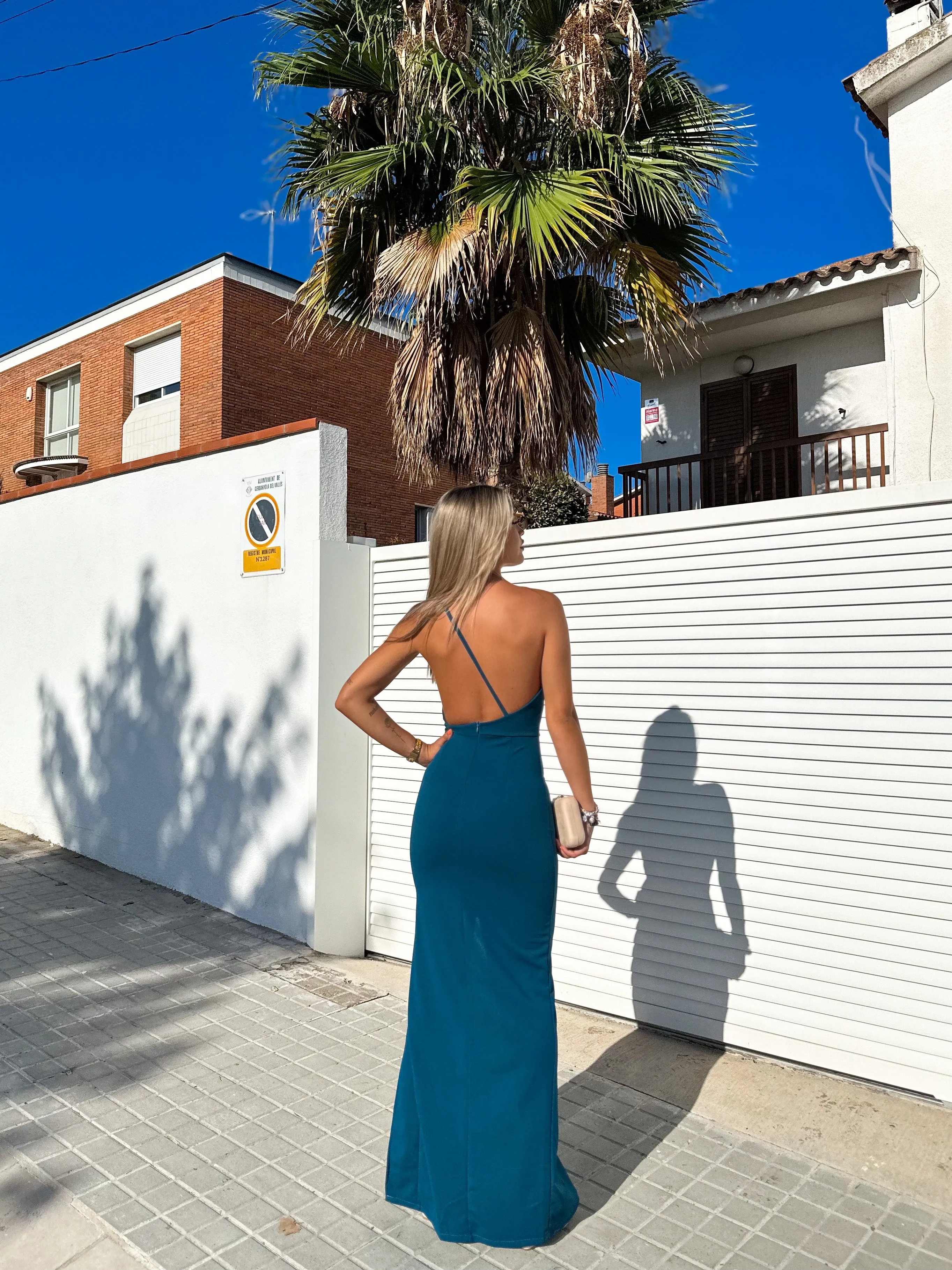 Vestido escote asim sirena petróleo sold by Sorellas product image thumbnail 5