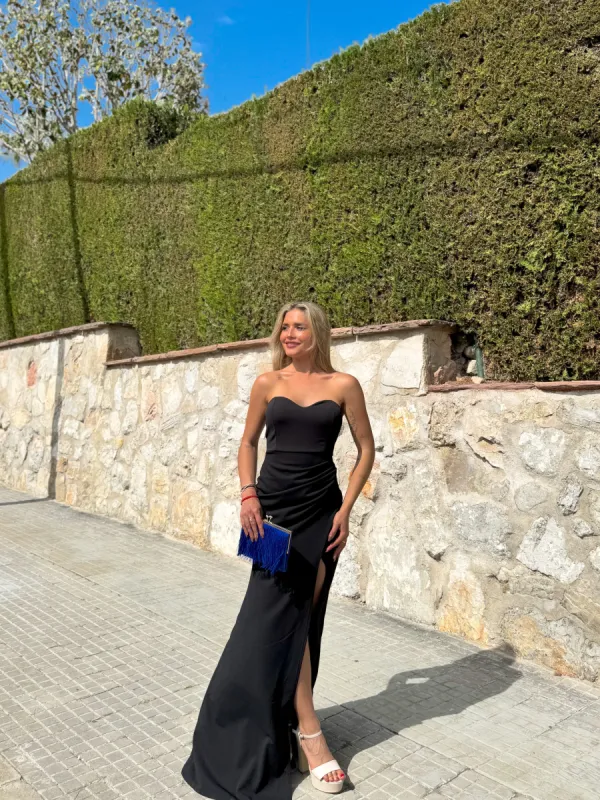 Vestido corazon ajustado negro sold by Sorellas