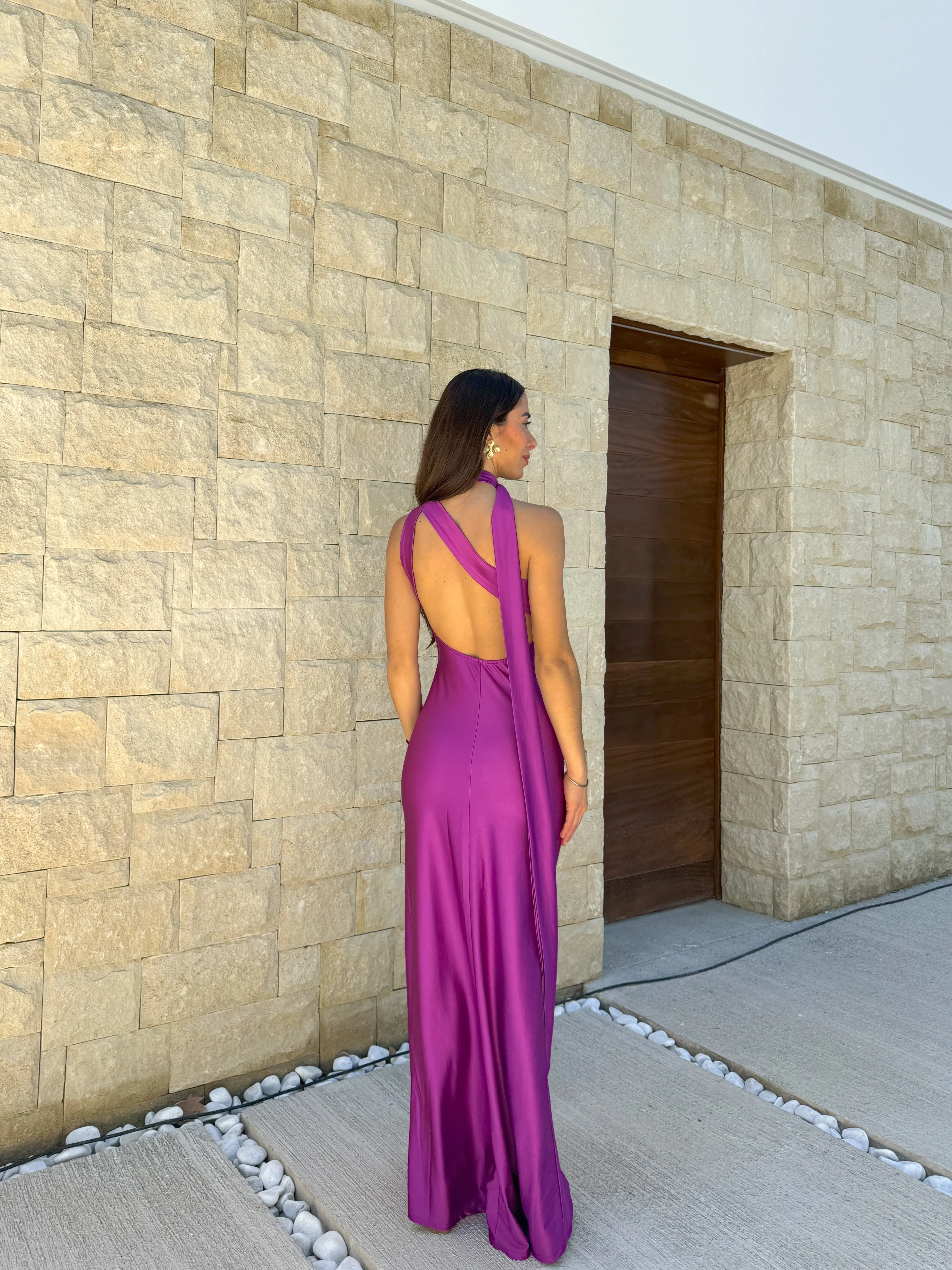 Vestido asim choker espalda amarena sold by Sorellas product image thumbnail 5