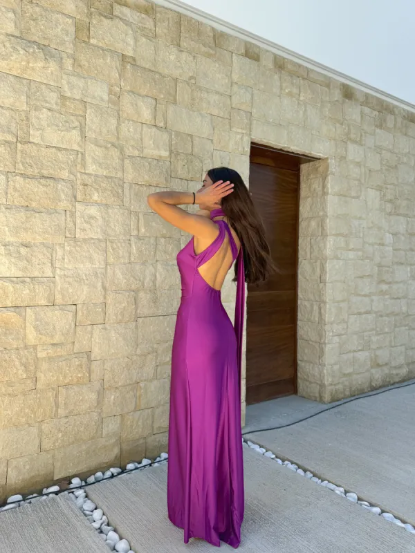 Vestido asim choker espalda amarena sold by Sorellas